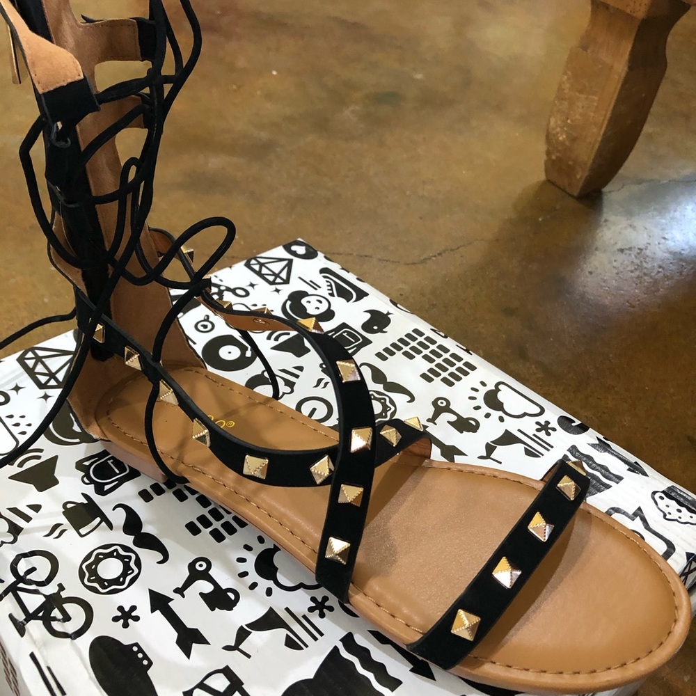 Bamboo gladiator sandals